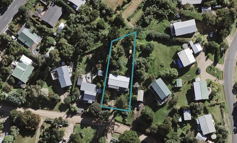 6 Muritai Road, Ostend, Waiheke Island - Carousel 1