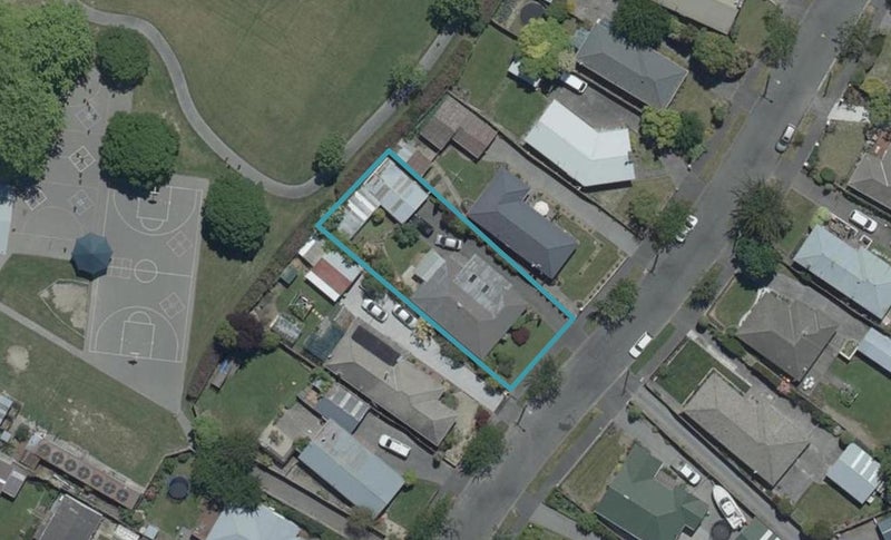 11 Martbern Crescent, Bishopdale, Christchurch - Carousel 1