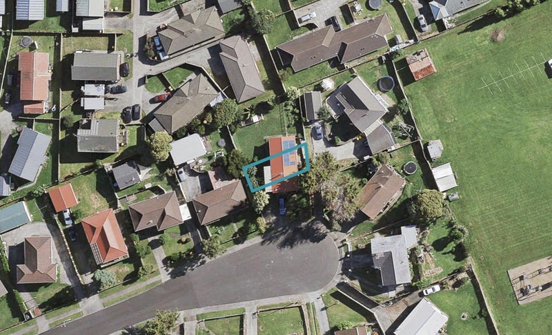 12B Massine Place, Randwick Park, Auckland - Carousel 1