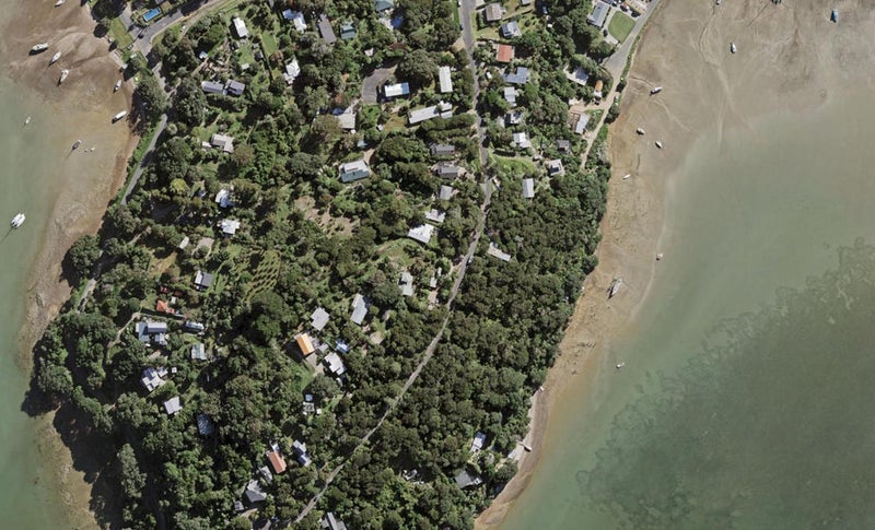 23 Albert Crescent, Ostend, Waiheke Island - Carousel 1