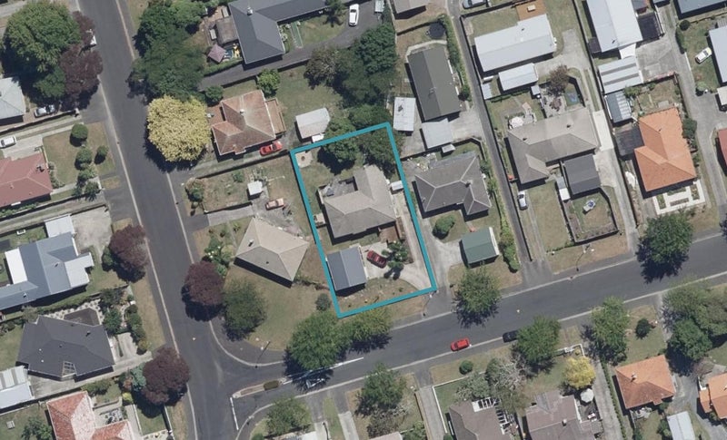 5 Tranmere Road, Fairfield, Hamilton - Carousel 1
