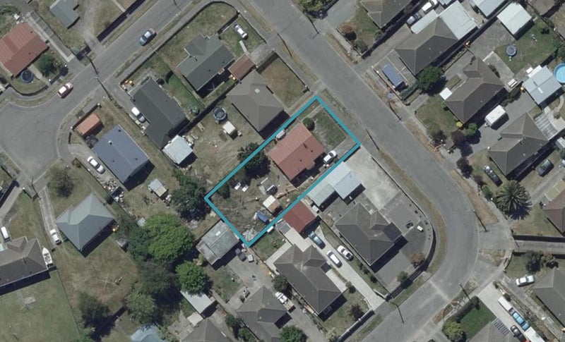 16 Lyndhurst Crescent, Aranui, Christchurch - Carousel 1