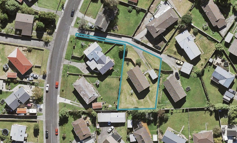 7 Brougham Place, West Harbour, Auckland - Carousel 1