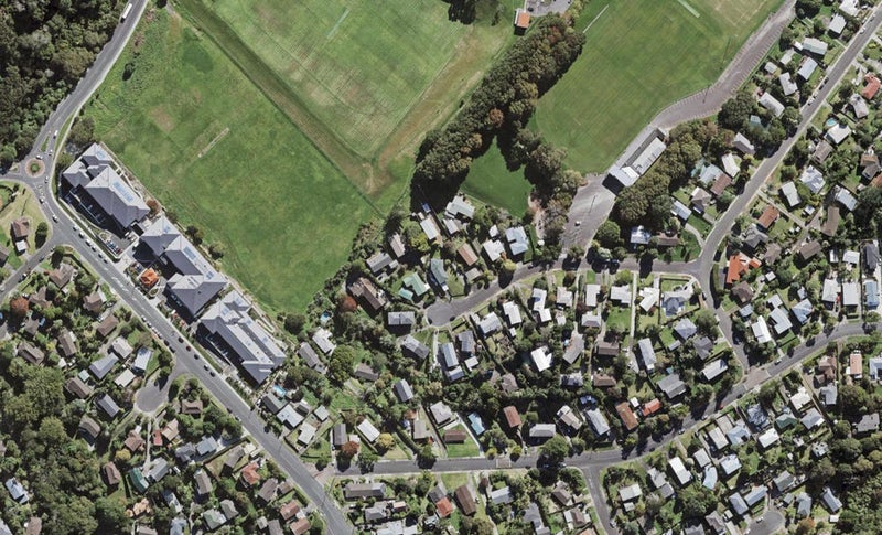 15C Segedin Place, Glenfield, Auckland - Carousel 1