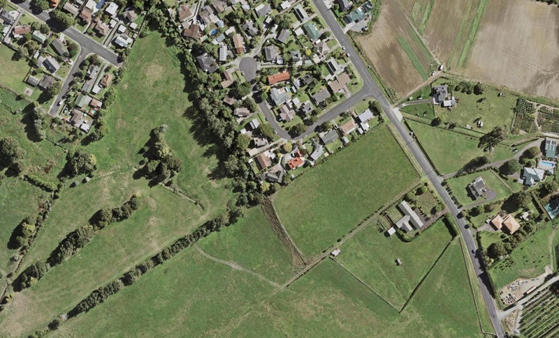 12 Lorelei Place, Opaheke, Papakura - Carousel 1