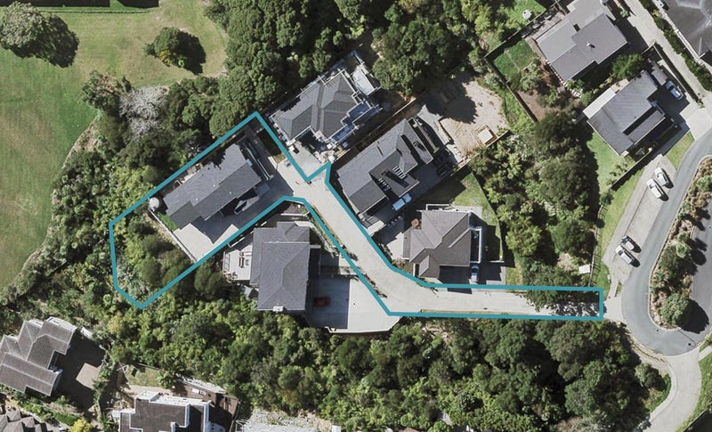 33 Zara Court, Windsor Park, Auckland - Carousel 1