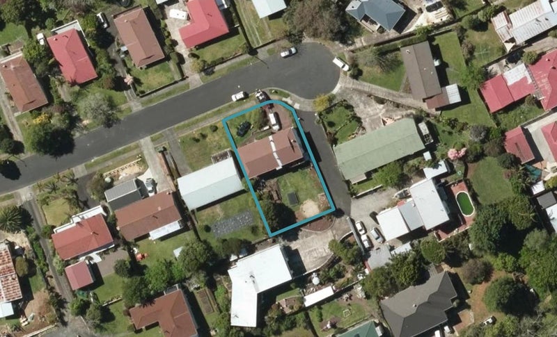 21 Ascot Avenue, Kamo, Whangarei - Carousel 1