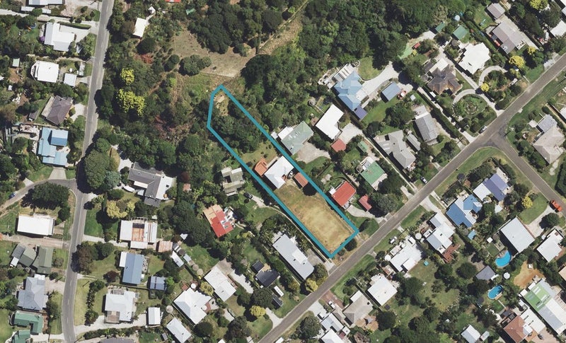 22 Douglas Street, Okitu, Gisborne - Carousel 1