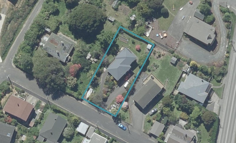 8 Moa Street, Saint Leonards, Dunedin - Carousel 1