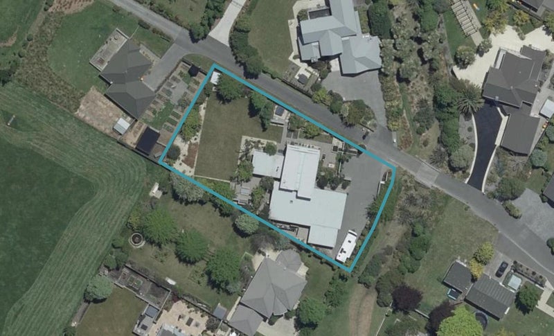 2 Meadowcroft Lane, Harewood, Christchurch - Carousel 1