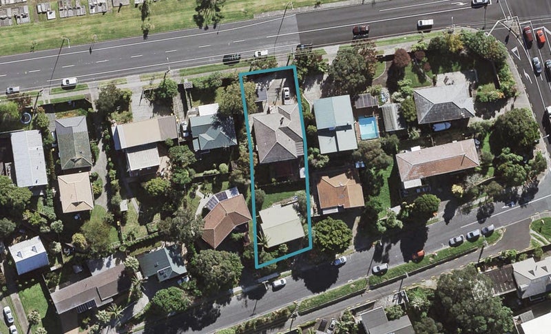 2/231 Eskdale Road, Birkenhead, Auckland - Carousel 1