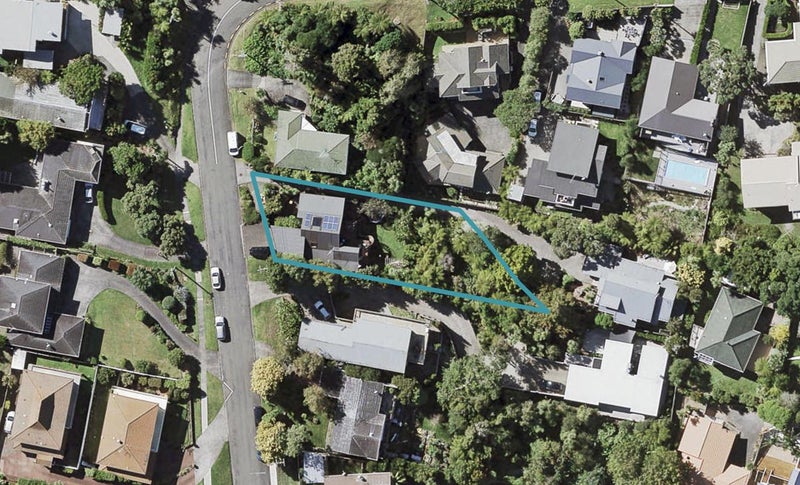 1/44A Parr Terrace, Castor Bay, Auckland - Carousel 1