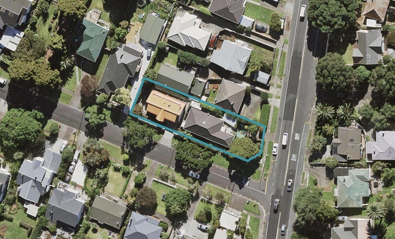 1 Marie Avenue, Hillsborough, Auckland - Carousel 1
