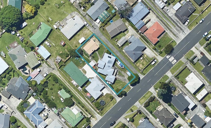 25 Watling Street, Gate Pa, Tauranga - Carousel 1