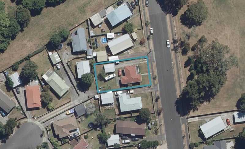 21 Coventry Road, Melville, Hamilton - Carousel 1