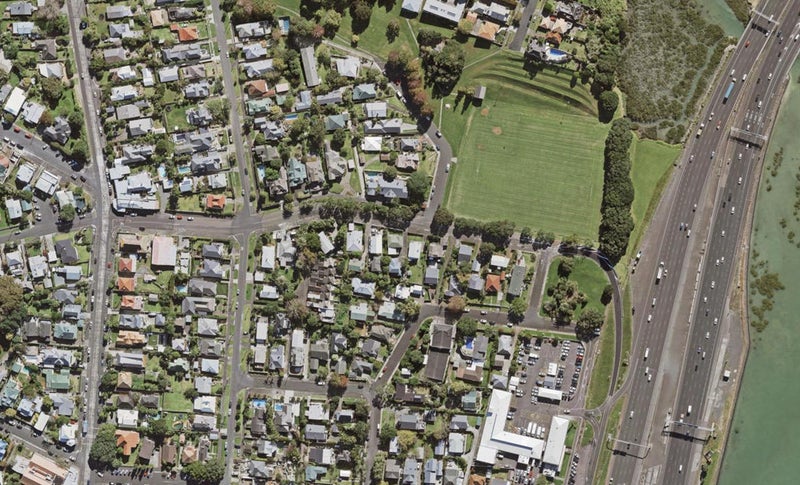 1/23 Stafford Road, Northcote Point, Auckland - Carousel 1