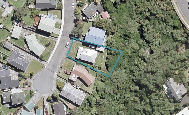 5 Clematis Grove, Maungaraki, Lower Hutt - Carousel 1