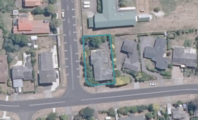 100 Rokino Road, Hilltop, Taupo - Carousel 1