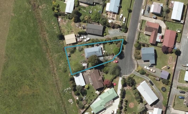 6 Rose Place, Kamo, Whangarei - Carousel 1