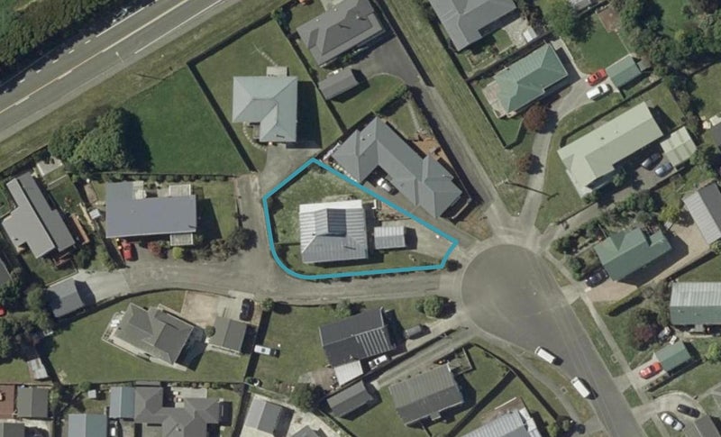 18 Lydia Place, Kelvin Grove, Palmerston North - Carousel 1