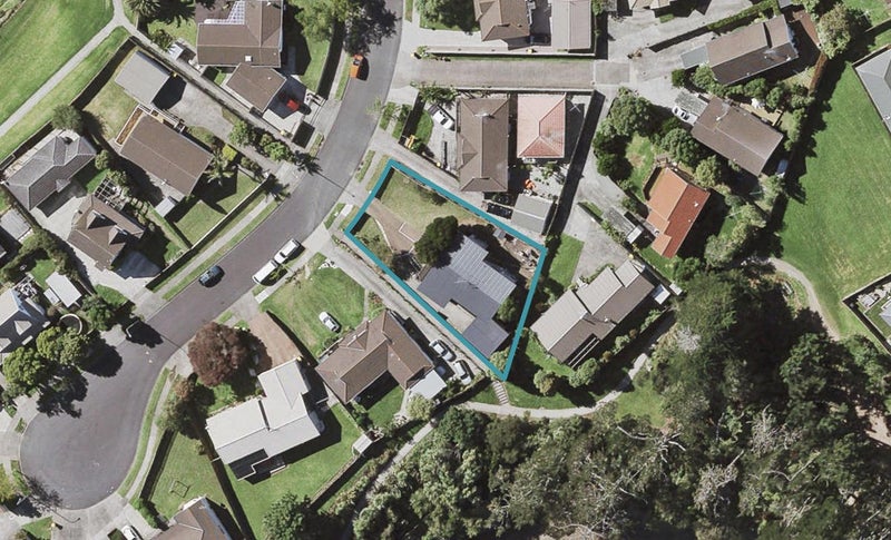 34 De Quincey Terrace, Highland Park, Auckland - Carousel 1