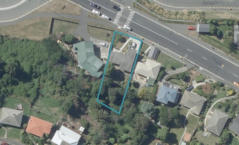 2 Riselaw Road, Calton Hill, Dunedin - Carousel 1