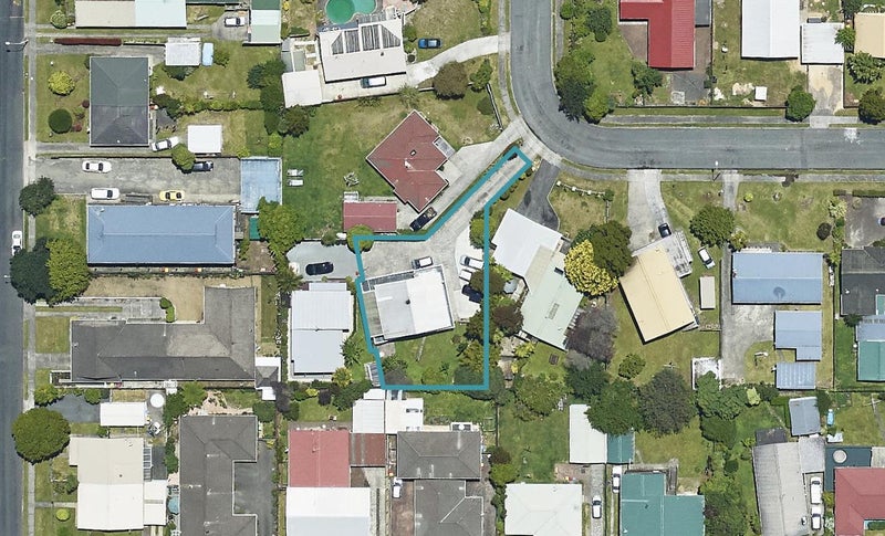 15 Barron Crescent, Fenton Park, Rotorua - Carousel 1