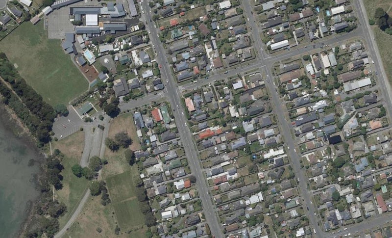 197 Estuary Road, South New Brighton, Christchurch - Carousel 1