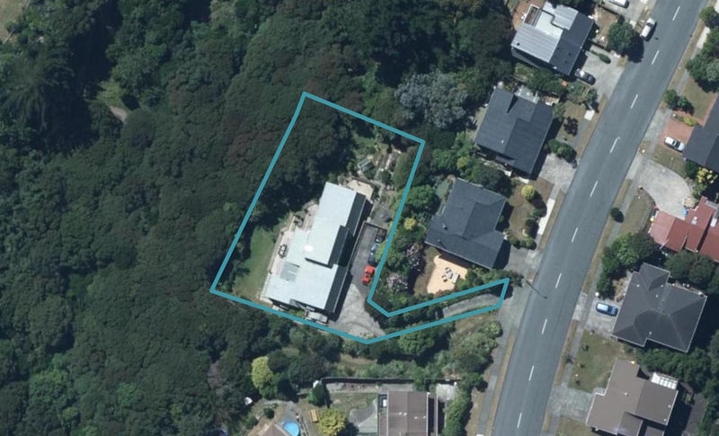 30 Exploration Way, Whitby, Porirua - Carousel 1