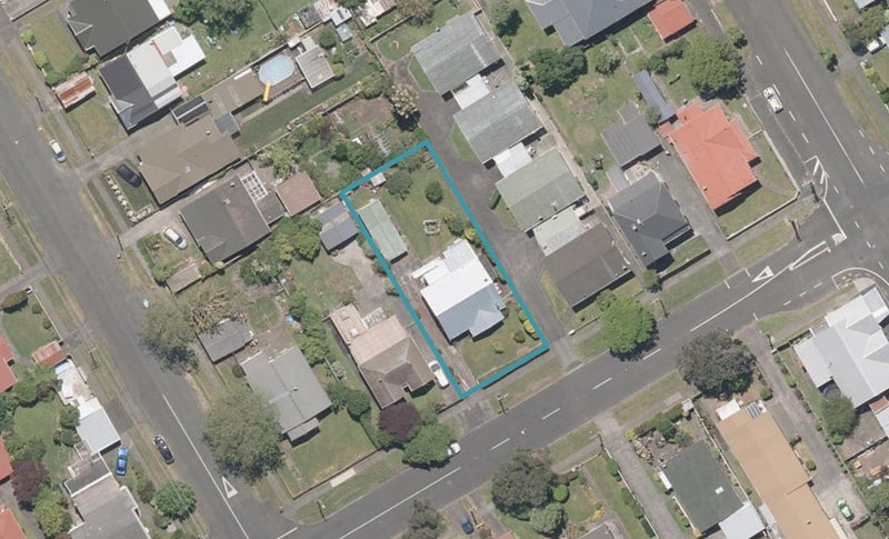 49 Nixon Street, Whanganui East, Whanganui - Carousel 1