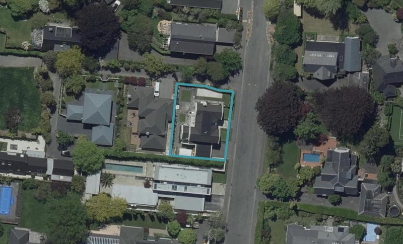 15 Waiwetu Street, Fendalton, Christchurch - Carousel 1