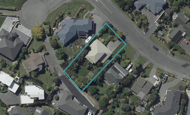 33 Woodside Common, Westmorland, Christchurch - Carousel 1