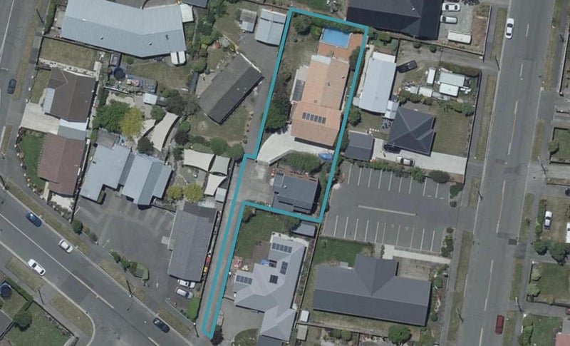 2/26A Lake Terrace Road, Burwood, Christchurch - Carousel 1