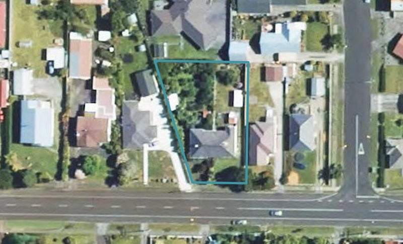 50 Pembroke Road West, Stratford, Stratford - Carousel 1