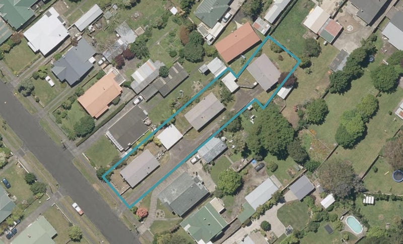 15 Jellicoe Street, Whanganui East, Whanganui - Carousel 1