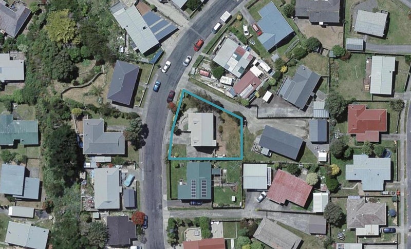 13 Tobago Crescent, Grenada North, Wellington - Carousel 1