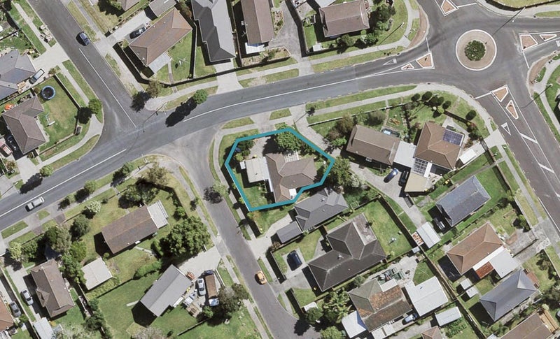 65 Luanda Drive, Ranui, Auckland - Carousel 1