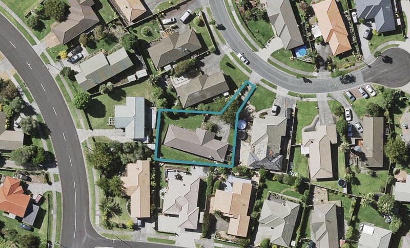 19 Brompton Place, Burswood, Auckland - Carousel 1
