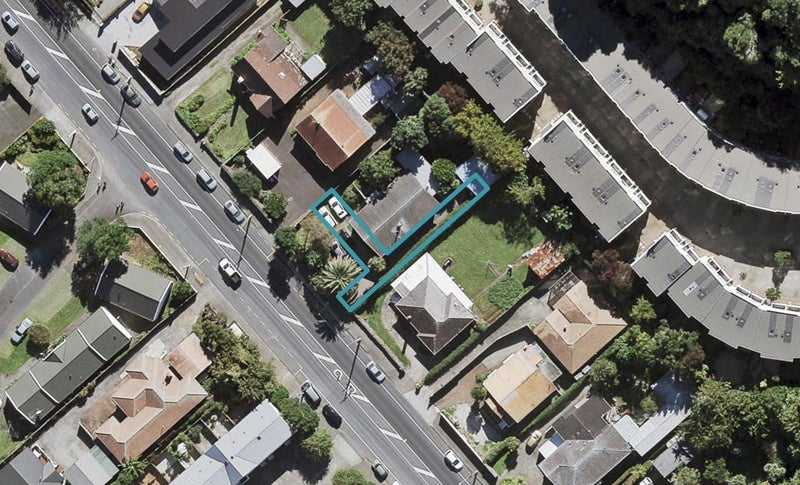 2/864 Mount Eden Road, Three Kings, Auckland - Carousel 1