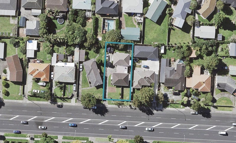 1/666 Pakuranga Road, Highland Park, Auckland - Carousel 1