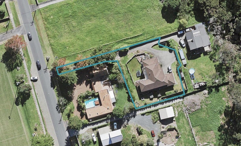 23 Roland Road, Greenhithe, Auckland - Carousel 1