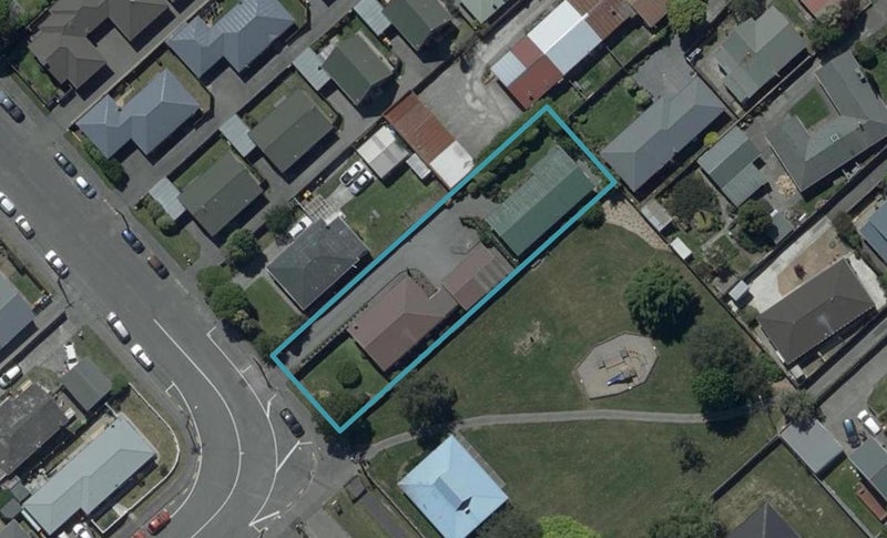 2/27 Tower Street, Hornby, Christchurch - Carousel 1