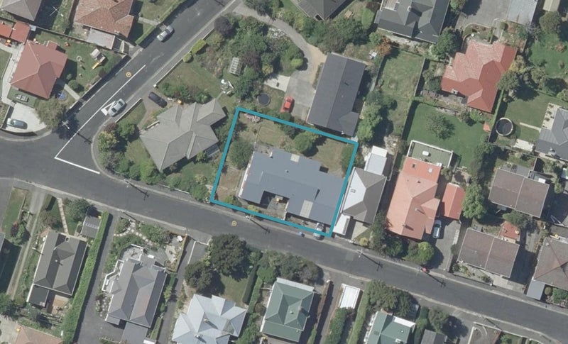 24 Picardy Street, Maryhill, Dunedin - Carousel 1