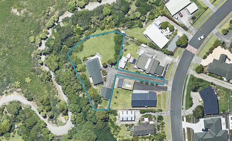 16 Achilles Crescent, Welcome Bay, Tauranga - Carousel 1