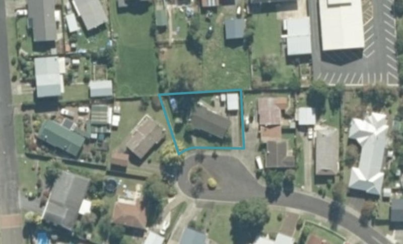7 Walmsley Crescent, Paeroa, Paeroa - Carousel 1