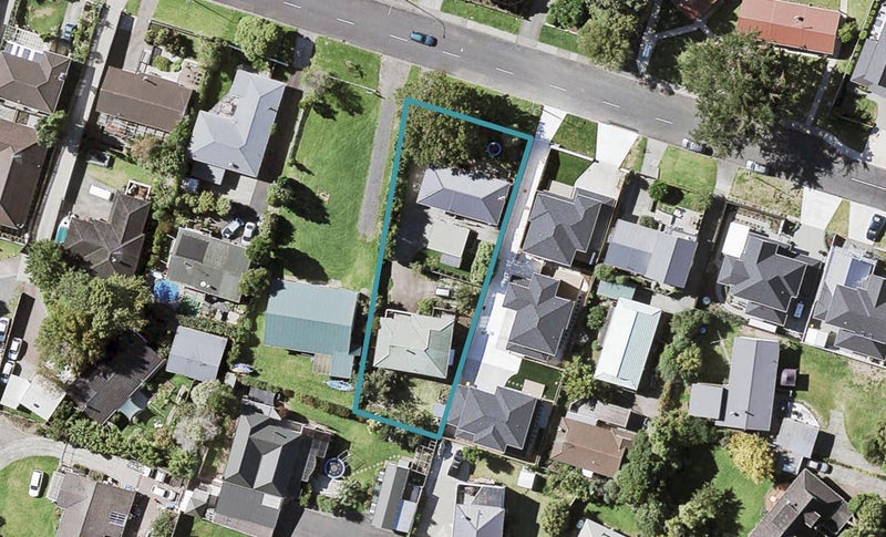 2/8 Gibraltar Street, Howick, Auckland - Carousel 1