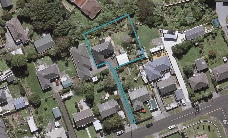 17A Karaka Street, Merrilands, New Plymouth - Carousel 1