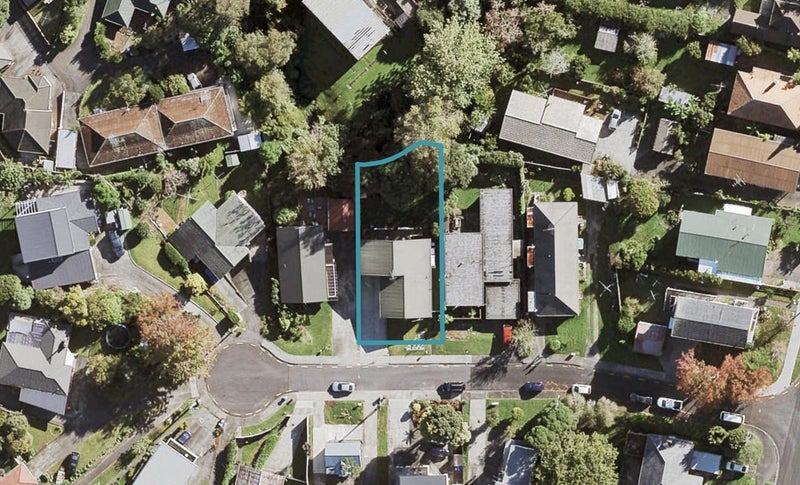 7 Waitati Place, New Windsor, Auckland - Carousel 1