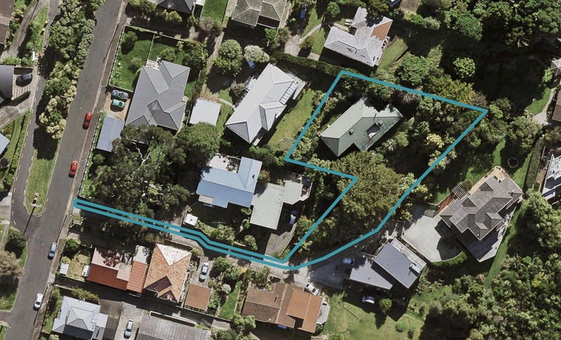 28 Howard Road, Northcote, Auckland - Carousel 1