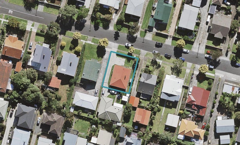 10 Foch Avenue, Mount Roskill, Auckland - Carousel 1